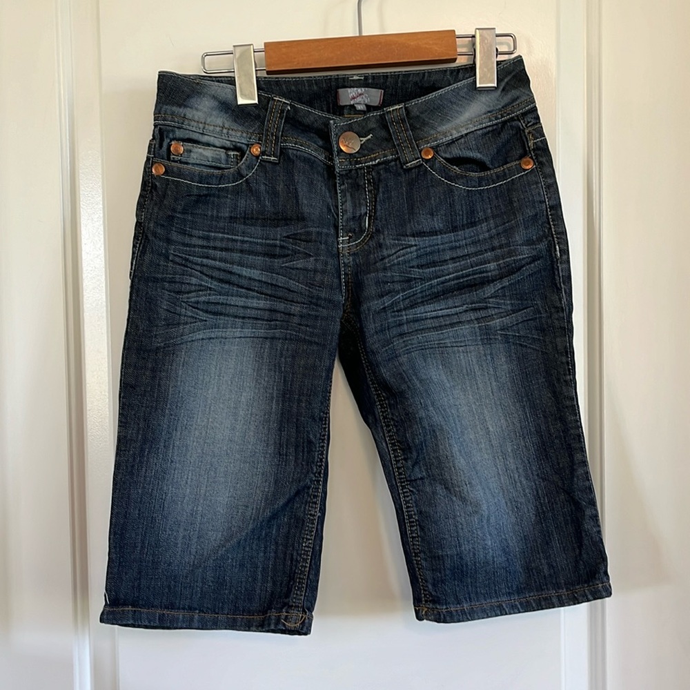 RW & Co denim Bermuda shorts size 27